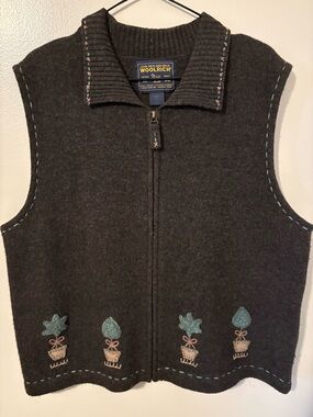 Woolrich Vintage Wool Vest Women’s XLarge Zip Front Embroidered Floral Spring
